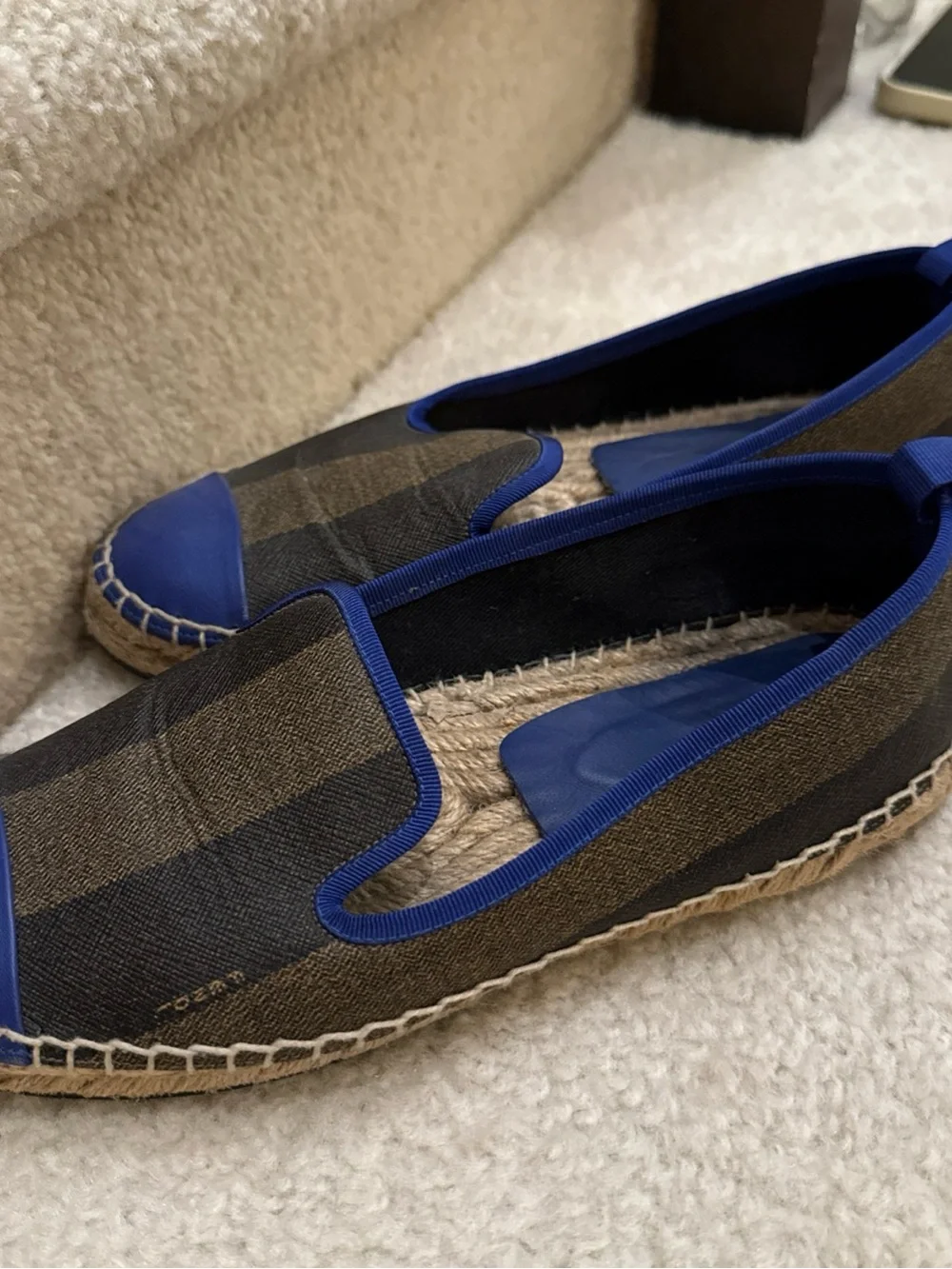 Fendi Brown Peqiun Striped Canvas Blue Leather Cap Toe Espadrilles Flats Shoes 8